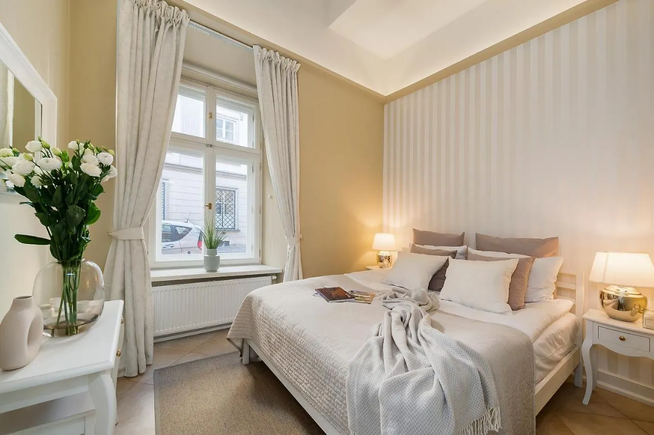 Roma Apartment - Loftaffair contacts