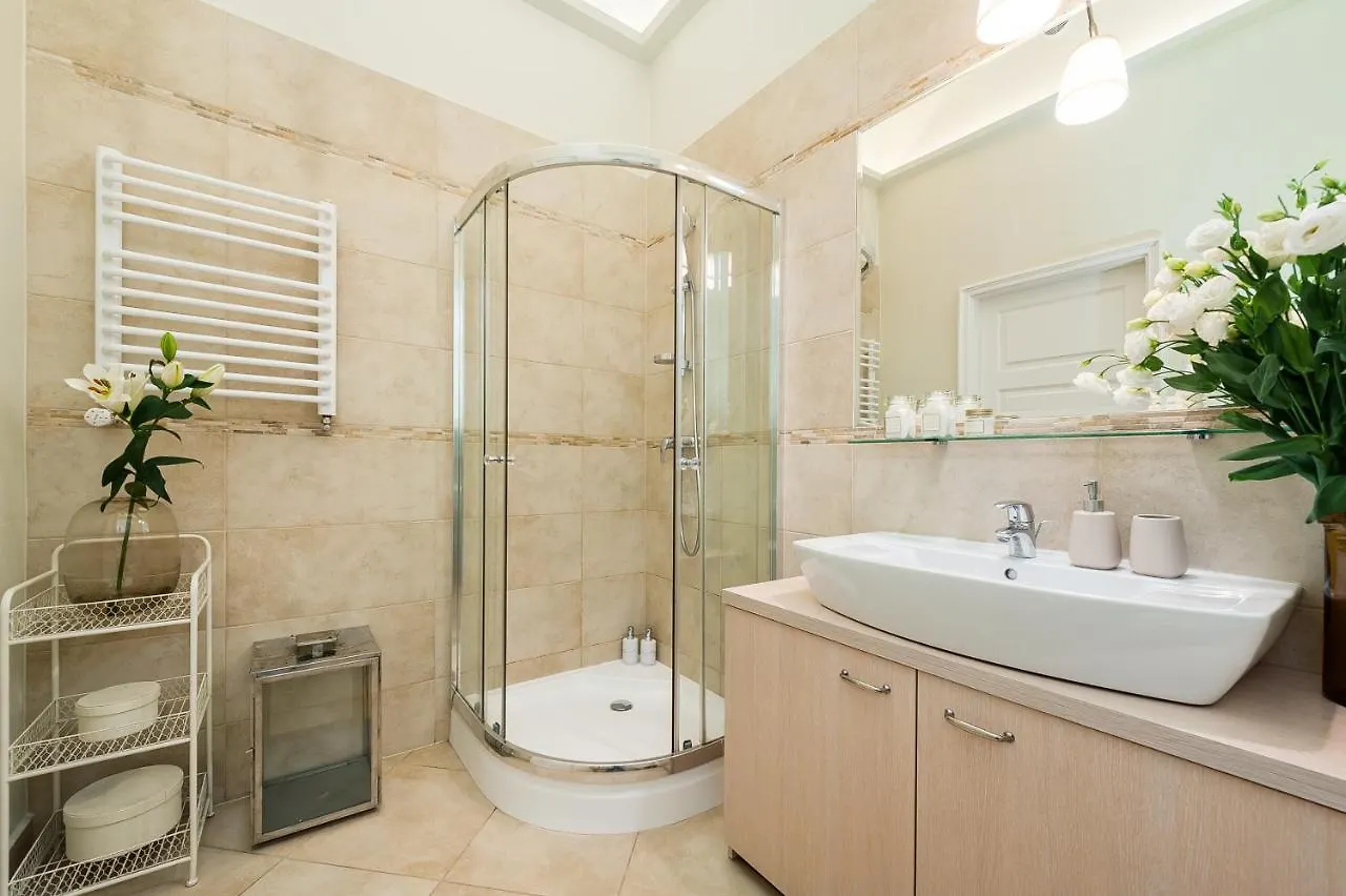 Roma Apartment - Loftaffair Краков 0*,  Польша
